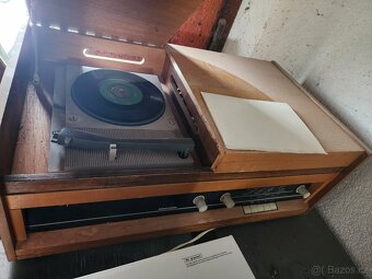 Tesla Opereta gramofon s rádiem - 2