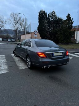 Mercedes-Benz E 2016 - 2