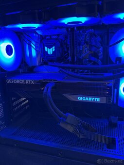 GIGABYTE RTX 4070 GAMING OC 12G - 2