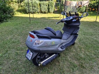 Piaggio X9 500 EVOLUTION - 2