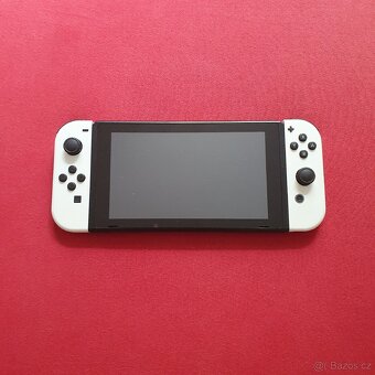 Nintendo Switch - V2 - 2