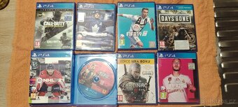 Prodám PS4 1TB + 2 ovladače + 10 her 🎮 - 2