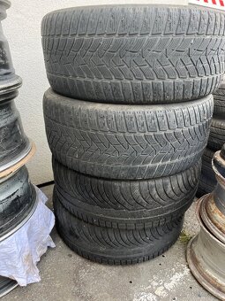 Pneu 235/45 r18 zimní - 2