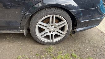 Mercedes w204 na náhradní Dily c220 - 2