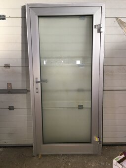 Prodám prosklene hliníkové dveře - 2