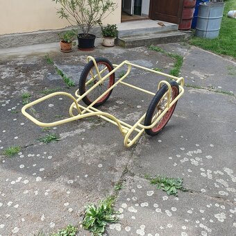 Prodám kárku-dvoukolák,výborný stav, vhodná i na - 2