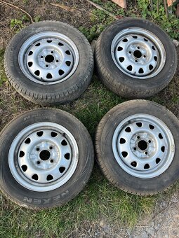 Pneu 175/70/13 na Felicie - 2