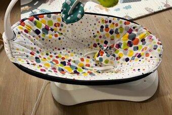 Houpátko pro miminiko 4moms - 2