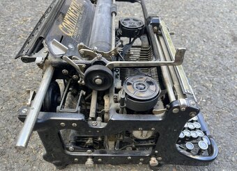 Psací stroj Continental - 2