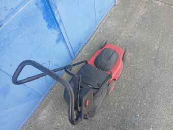 mala elektricka sekacka 1000w, ostry nuz - 2