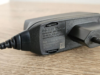 Nabíječka Nokia ACP-12E konektor 3,5mm - 2