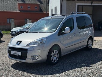 Peugeot Partner Tepee 1.6i 2011 bez koroze/2x kola - 2