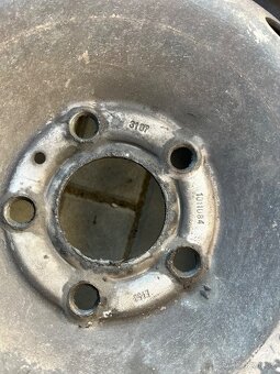 Prodám gumy a disky 205/65 R16C - 2