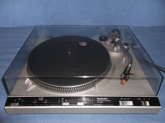 Gramofon TECHNICS SL-3300, rezervován - 2