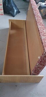Válenda s úložným prostorem - 2