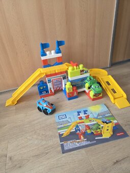 Mega Bloks celé sady + vozík s kostkama - 2