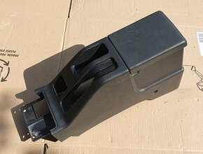 stredovy kryt rucni brzdy mitsubishi lancer colt 4 1989 1992 - 2