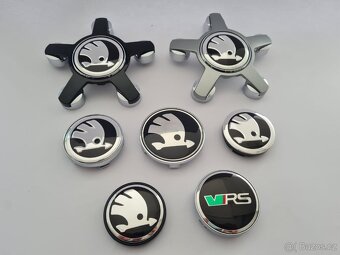 Stredové krytky - pukličky kolies ŠKODA / VRS - 2