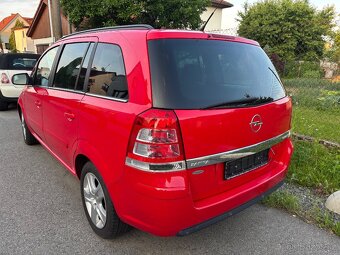 Opel Zafira 1,6 85 kw rok 2011 - 2