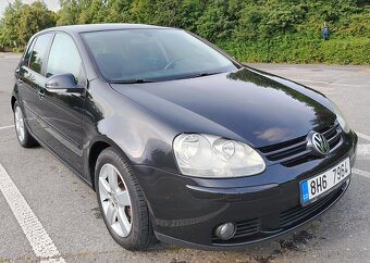 Prodám Volkswagen Golf 5 v pěkném stavu - 2