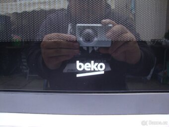 Mikrovlnná trouba vestavná BEKO MCB 25433 X pěkná funkční - 2