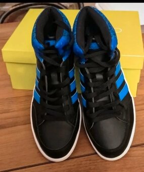 Kotníkové botasky Adidas - 2