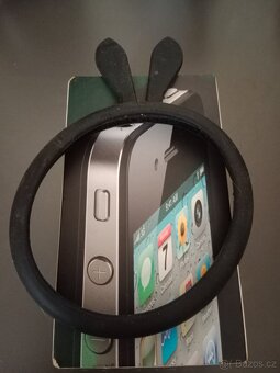 Prodám iPhone 4 16 GB - 2