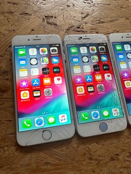 iPhone 6 - více kusů ČTĚTE - 2