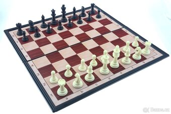 Magnetická plastová šachová sada 39x39 cm – skládací s figur - 2