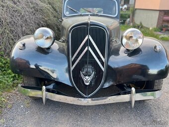 Citroen 11 CV - veterán - 2