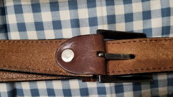 Kožené pásky s přezkou - 2