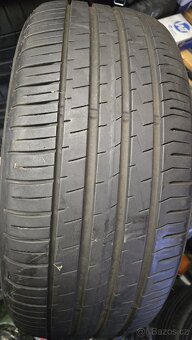 Falken 235/55R17 - 2