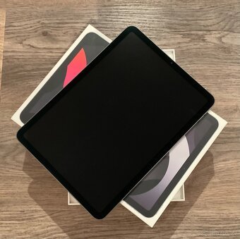 Apple iPad Air ( 4th Generation) 64GB - 2