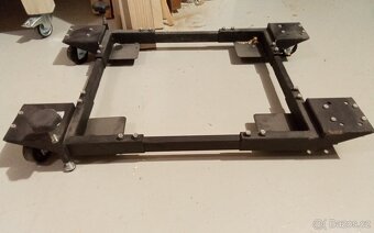 Pojízdný podvozek pro malé stroje - 2