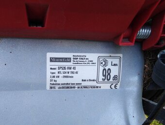 sekačka s pojezdem motor honda - 2