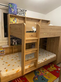 Dvoupatrová postel - 2