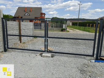 Dvoukřídlová brána 400cmx153cm - 2