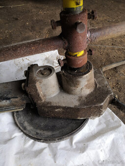 VARI rotační obraceč - 2