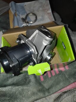 NOVÝ EGR ventil Valeo + uchycení - 2