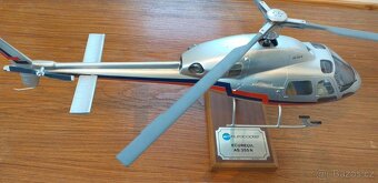 Prodám stolní model vrtulníků AS355N 1/30 - 2