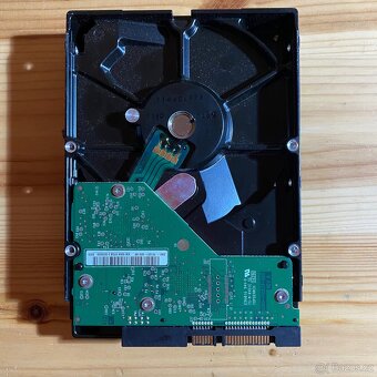 Predám pevný disk – Western Digital Caviar SE (WD2500AAJS) - 2