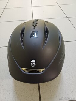 Helma na lyže Giro - 2