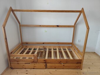 Dětská postel " domeček" - 2