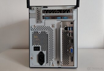 Herní MiniPC AsRock X300-ITX Ryzen 5 / 32GB / 1TB / RX6600 - 2