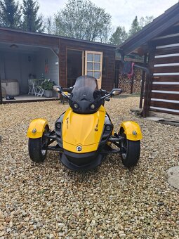 Can-Am Spyder RS - 2