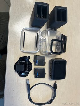 GoPro Hero 8 Black + příslušenství - 2