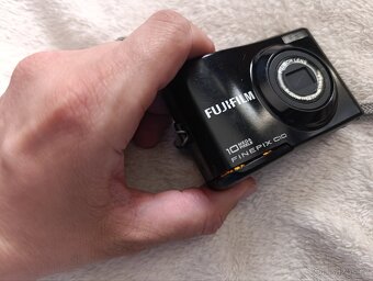 Fotoaparát FujiFilm FinePix C10 - 2