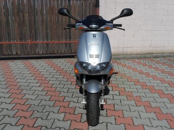 Skútr Piaggio Gilera Runner 50 - 2