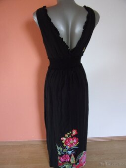 Dlouhé šaty Desigual - 2