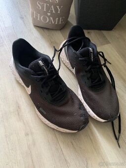 Chlapecké tenisky Nike Revolution, vel. 43, 27,5 - 2